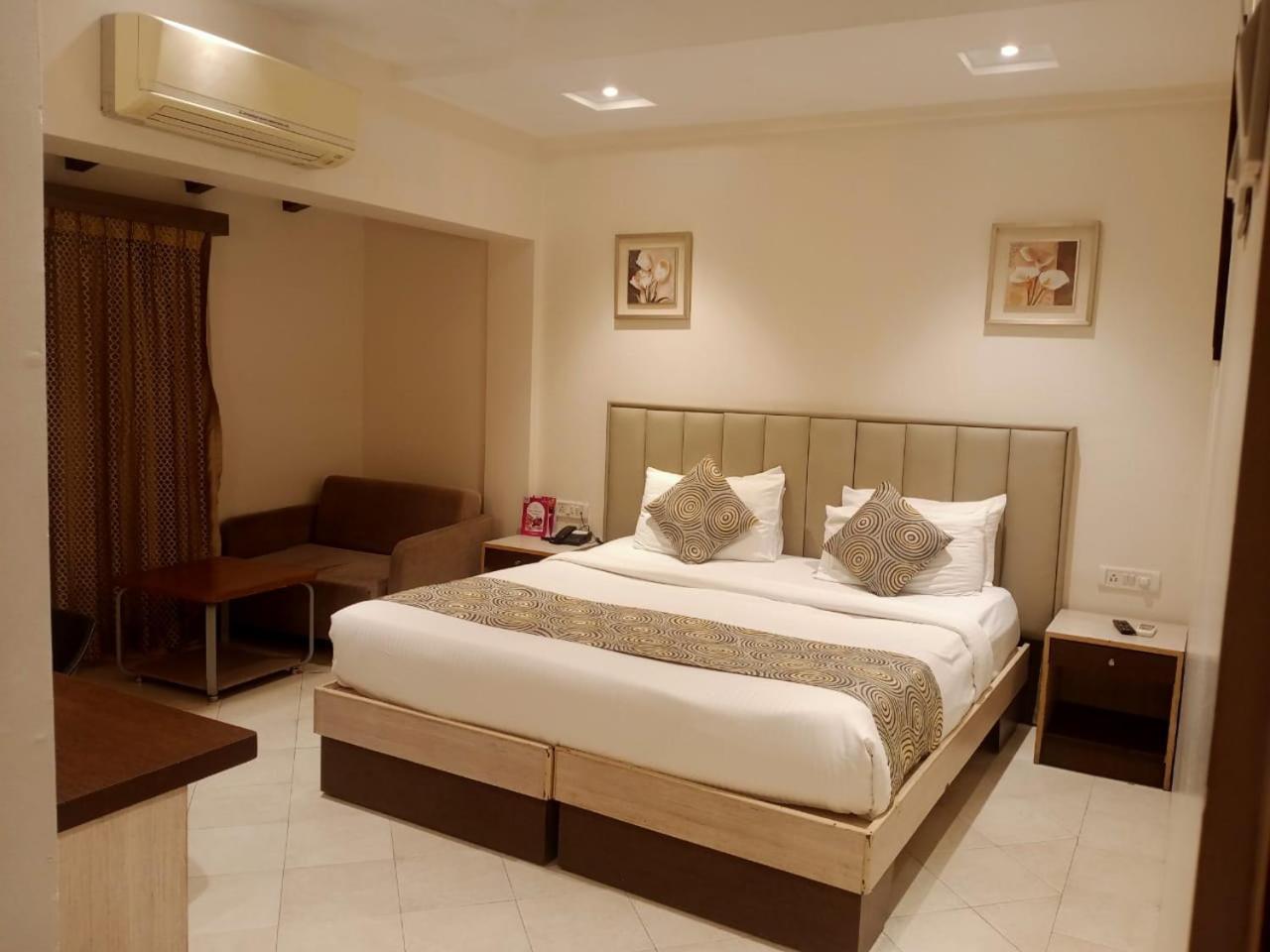 Meritas Crystal Resort Lonavala Bagian luar foto